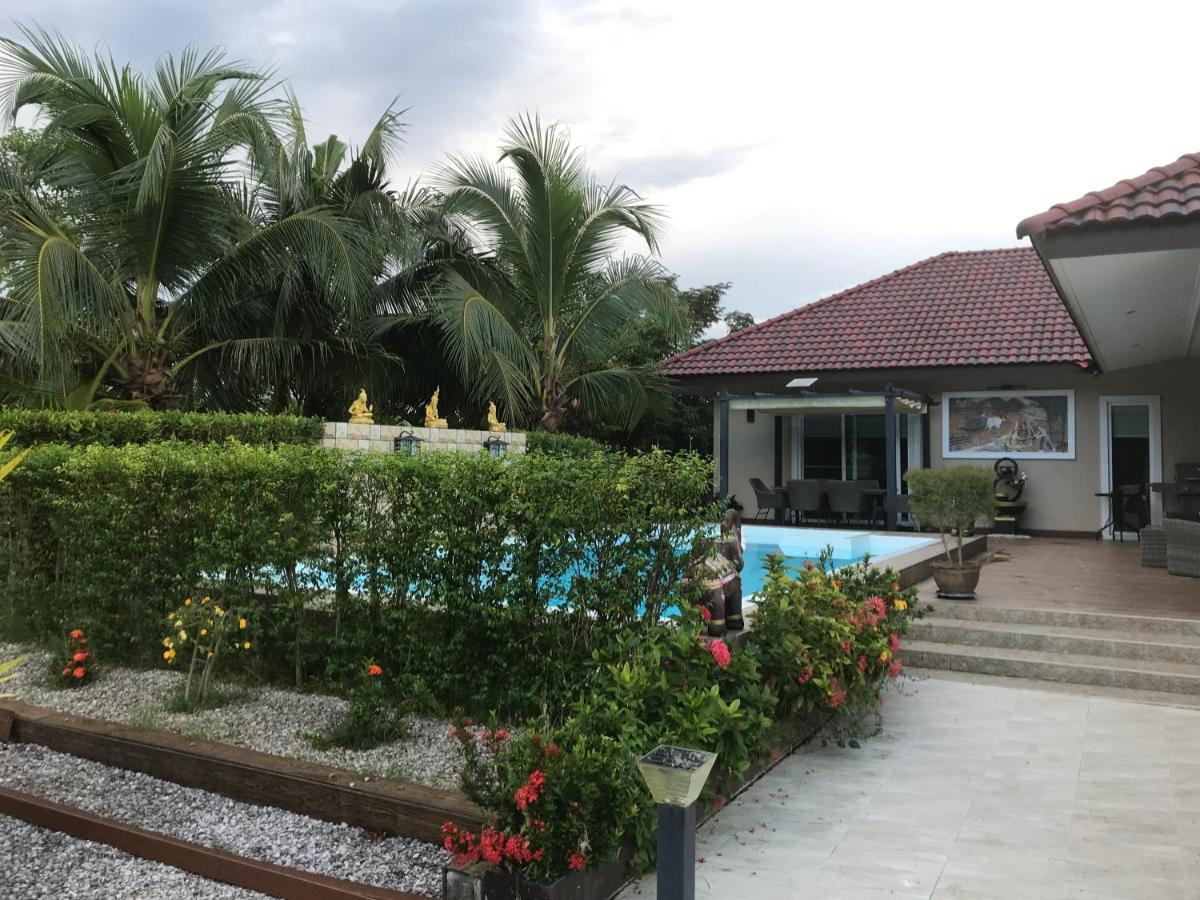 Pajaree And Udo'S Happy Homestay Trang Esterno foto